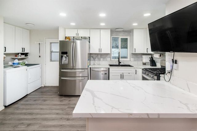 351 E Bradley 74, El Cajon, CA 92021