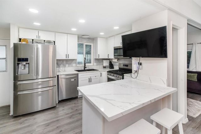 351 E Bradley 74, El Cajon, CA 92021