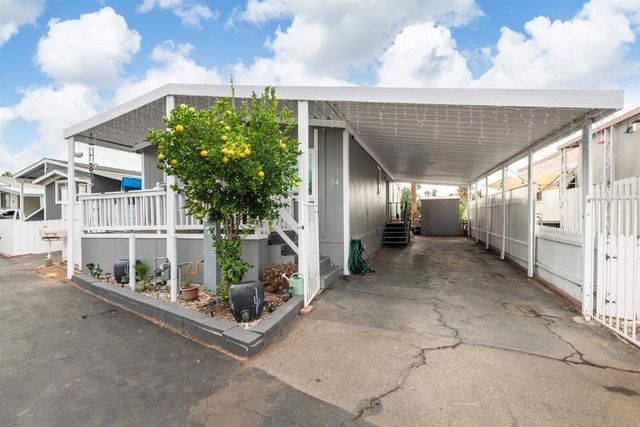 351 E Bradley 74, El Cajon, CA 92021