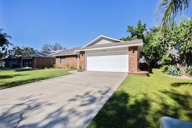 6549 FOXMOOR DRIVE, Zephyrhills, FL 33542