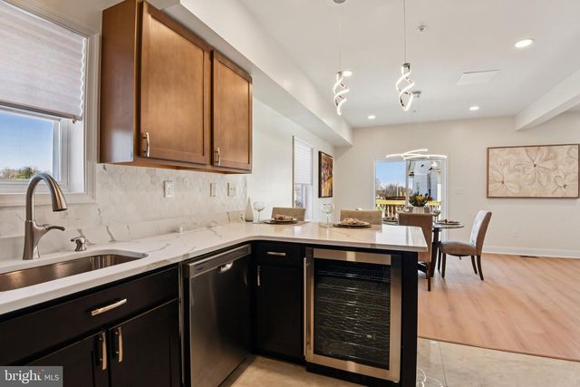 2223 ROSLYN AVE, Baltimore, MD 21216