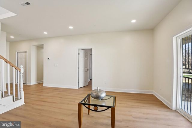 2223 ROSLYN AVE, Baltimore, MD 21216