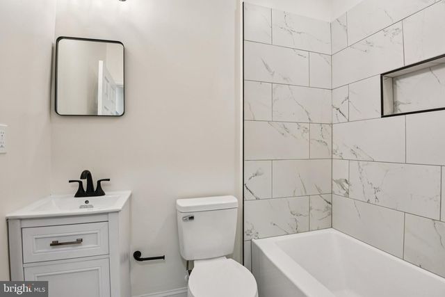 2223 ROSLYN AVE, Baltimore, MD 21216