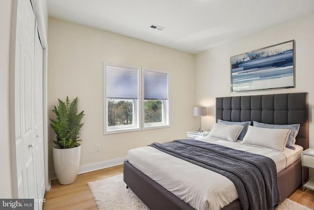 2223 ROSLYN AVE, Baltimore, MD 21216