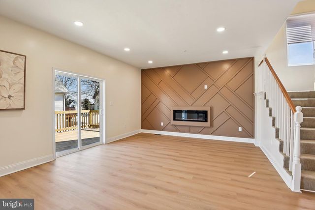 2223 ROSLYN AVE, Baltimore, MD 21216