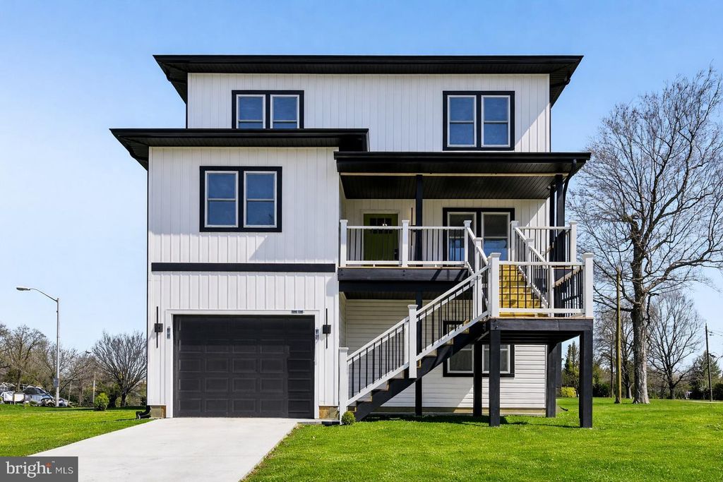 2223 ROSLYN AVE, Baltimore, MD 21216