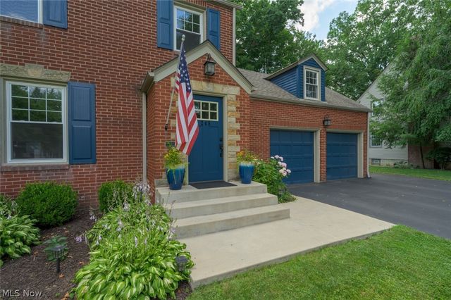 245 Griswold Drive, Youngstown, OH 44512