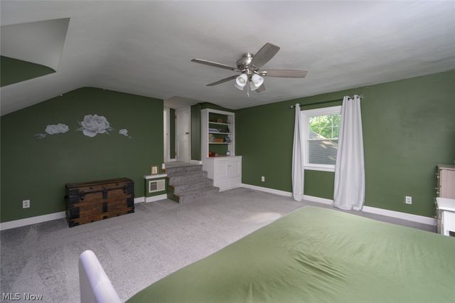 245 Griswold Drive, Youngstown, OH 44512