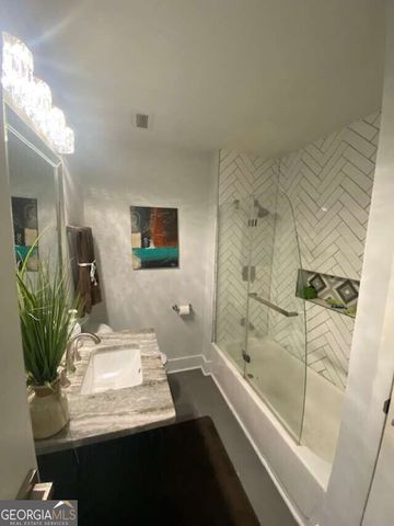3060 Pharr Court North NW 306, Atlanta, GA 30305