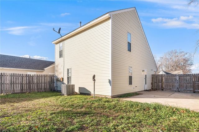 2103 Blueberry Lane, Springdale, AR 72762