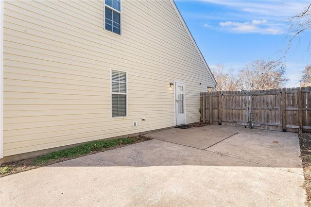 2103 Blueberry Lane, Springdale, AR 72762