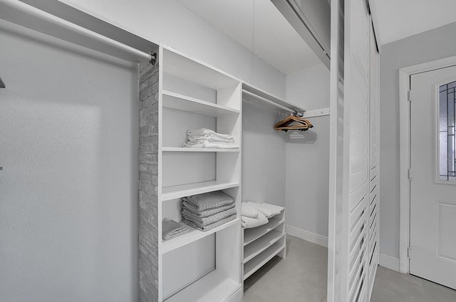 646 Flanders N, Delray Beach, FL 33484