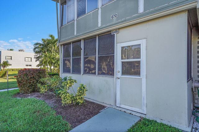 646 Flanders N, Delray Beach, FL 33484