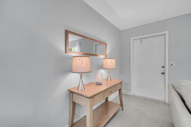 646 Flanders N, Delray Beach, FL 33484