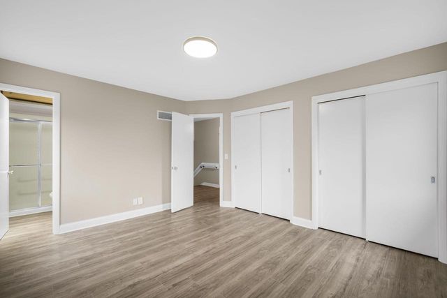 W249S7055 Sugar Maple DRIVE, Waukesha, WI 53189