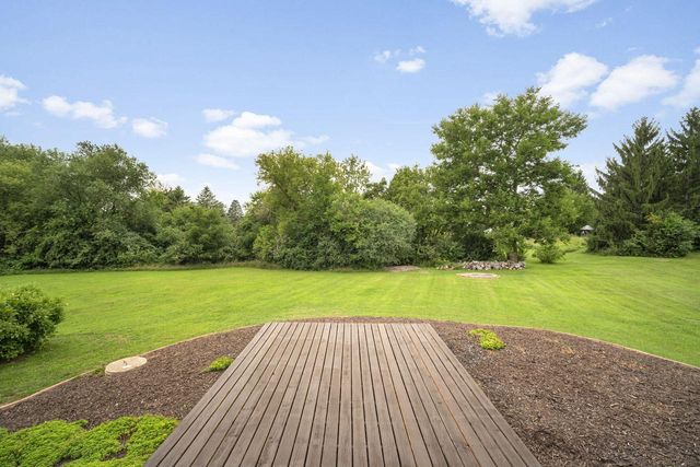 W249S7055 Sugar Maple DRIVE, Waukesha, WI 53189