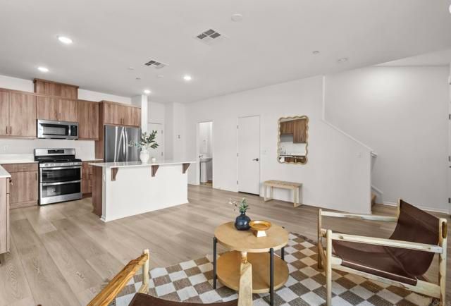 348 SWEET PLACE, Fallbrook, CA 92028