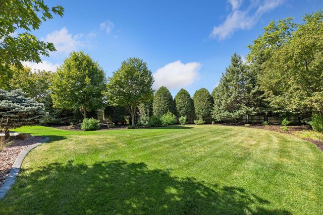 15810 51st Avenue N, Plymouth, MN 55446