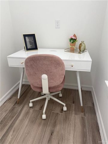 1301 S M Street, Harlingen, TX 78550