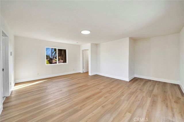 140 W 101st Street, Los Angeles, CA 90003