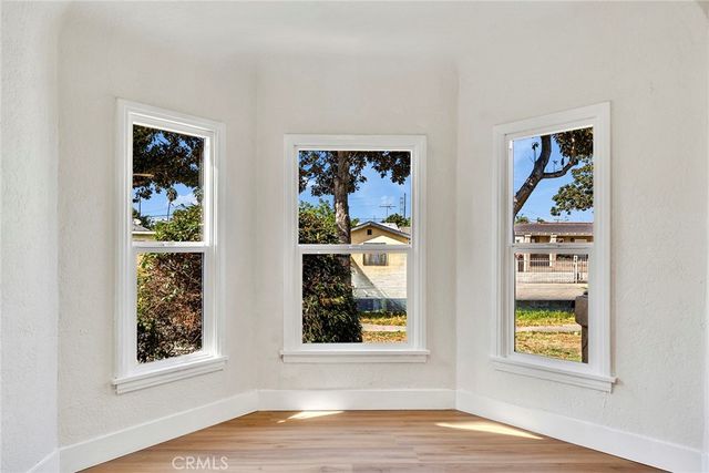 140 W 101st Street, Los Angeles, CA 90003