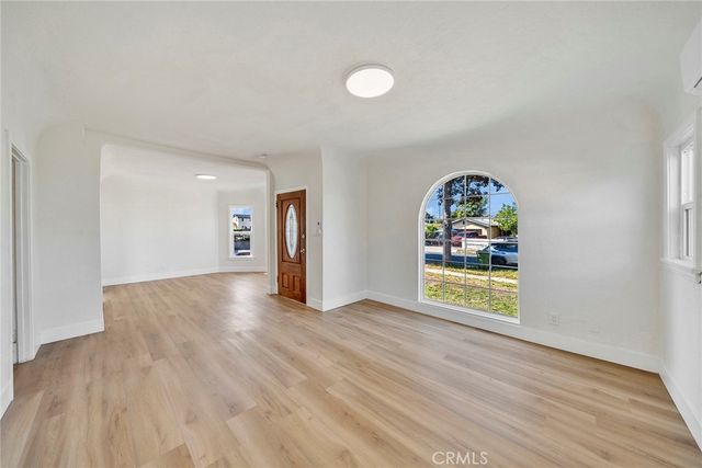 140 W 101st Street, Los Angeles, CA 90003