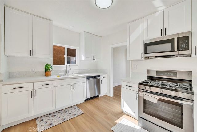 140 W 101st Street, Los Angeles, CA 90003