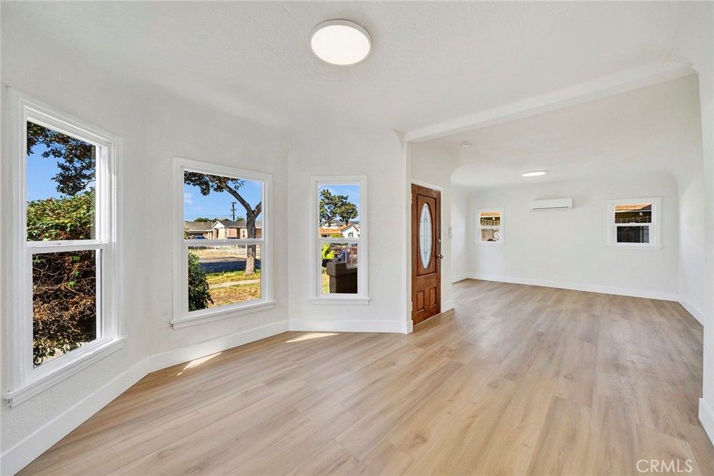 140 W 101st Street, Los Angeles, CA 90003 — photo 2