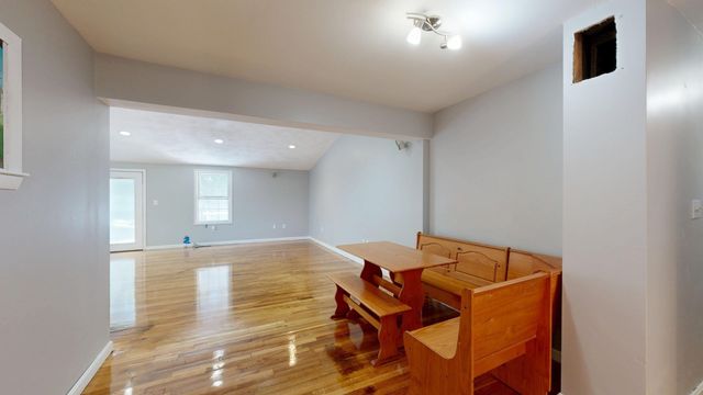 19 Fieldcrest Ter, North Reading, MA 01864