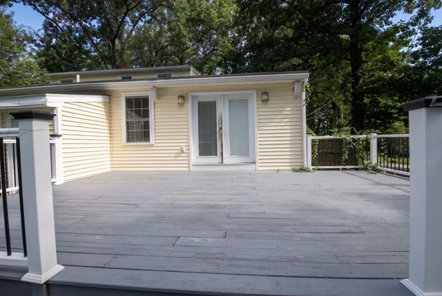 19 Fieldcrest Ter, North Reading, MA 01864