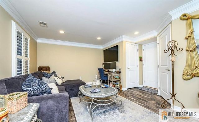 303 Bayside Court, South Amboy, NJ 08879