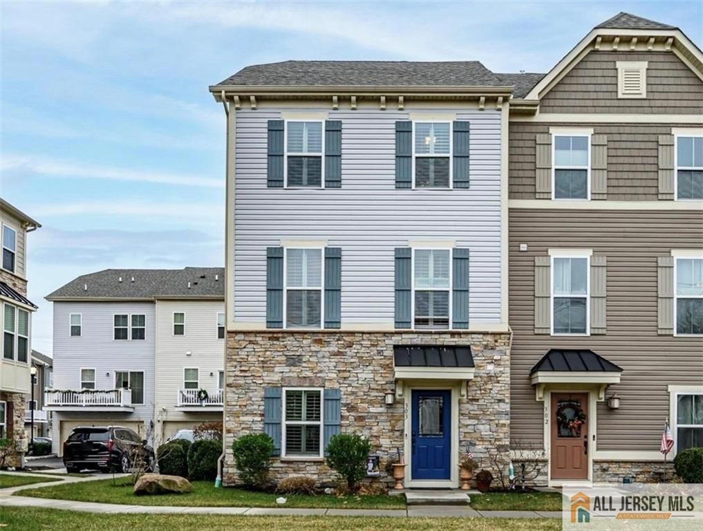 303 Bayside Court, South Amboy, NJ 08879