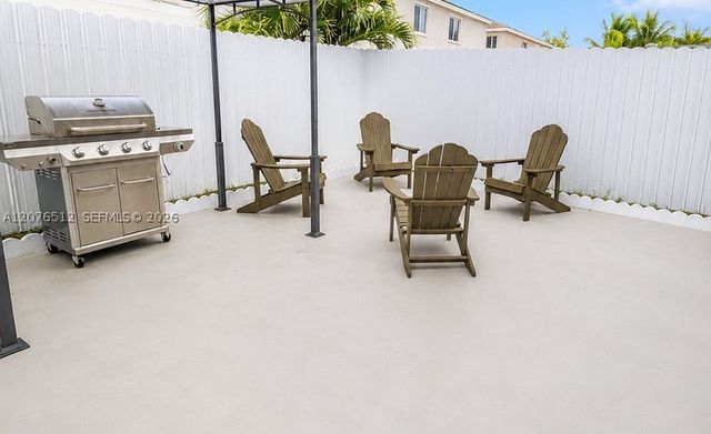 847 SE 18th St, Homestead, FL 33034