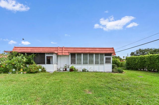 49 Seville C, Delray Beach, FL 33446