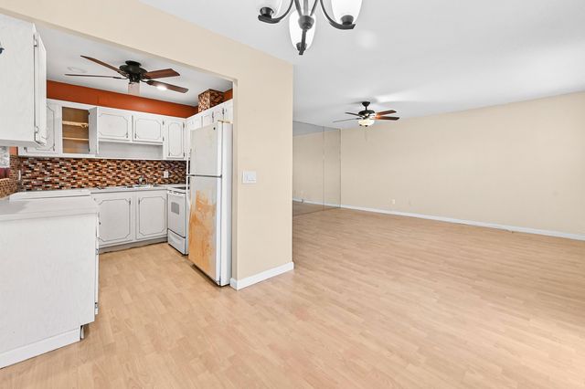 49 Seville C, Delray Beach, FL 33446
