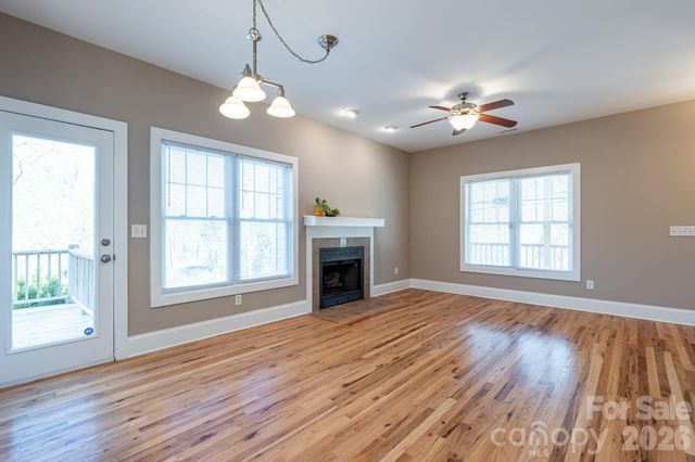 4 Cottage Court, Asheville, NC 28801