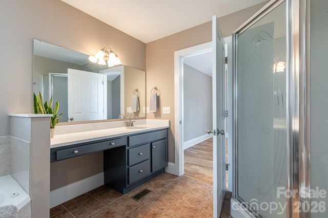 4 Cottage Court, Asheville, NC 28801