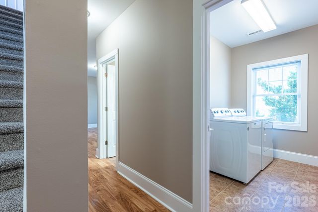 4 Cottage Court, Asheville, NC 28801