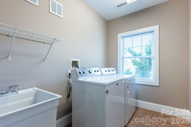 4 Cottage Court, Asheville, NC 28801