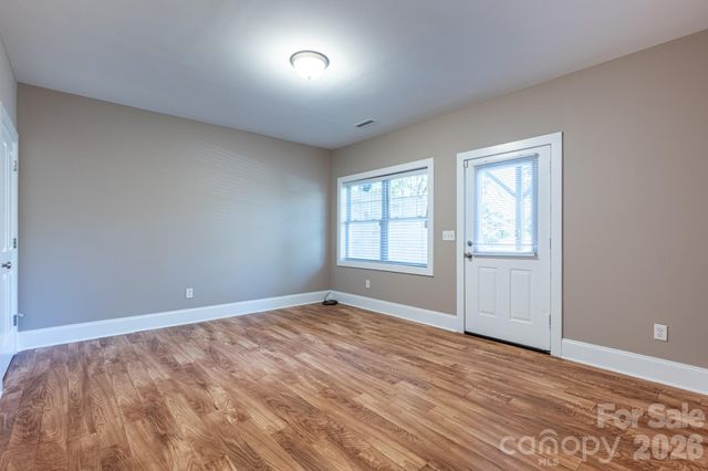 4 Cottage Court, Asheville, NC 28801