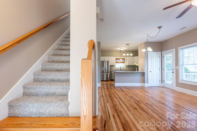 4 Cottage Court, Asheville, NC 28801