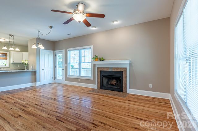 4 Cottage Court, Asheville, NC 28801