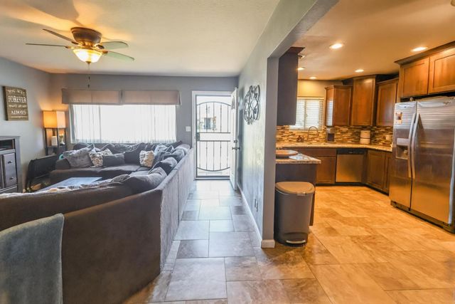 1755 4th Street, Clovis, CA 93611