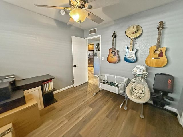 1755 4th Street, Clovis, CA 93611