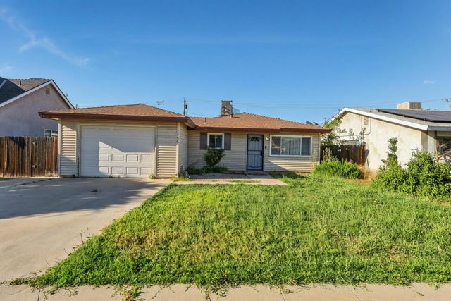 1755 4th Street, Clovis, CA 93611