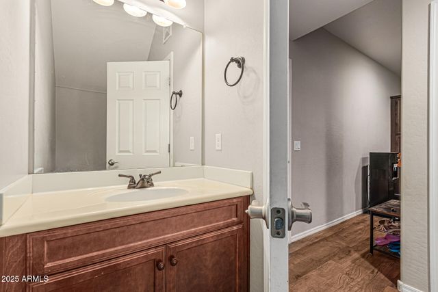 21655 N 36TH Avenue 103, Glendale, AZ 85308