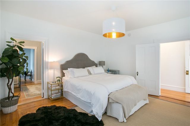 12 Poplar Street, Newport, RI 02840