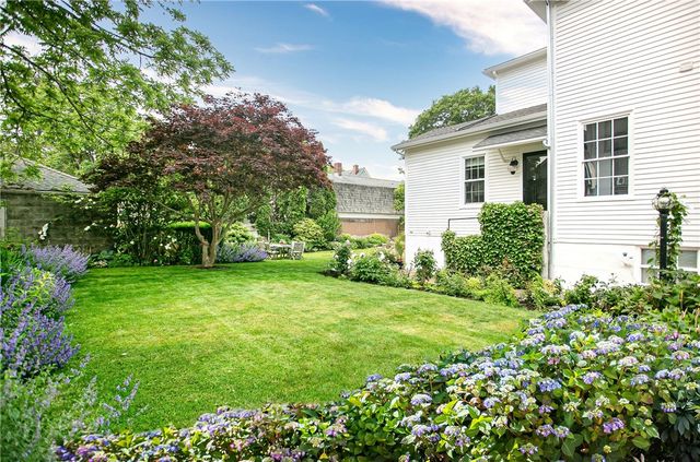 12 Poplar Street, Newport, RI 02840