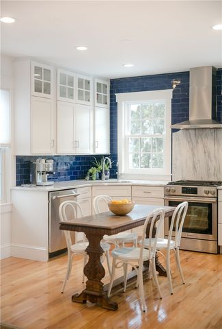 12 Poplar Street, Newport, RI 02840