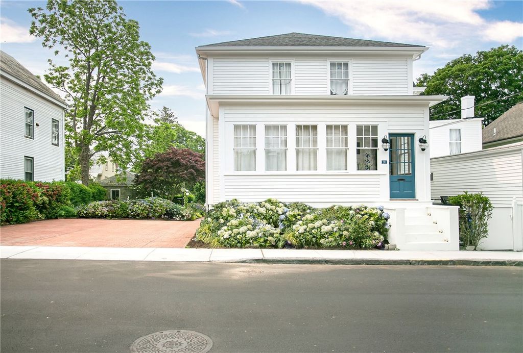 12 Poplar Street, Newport, RI 02840